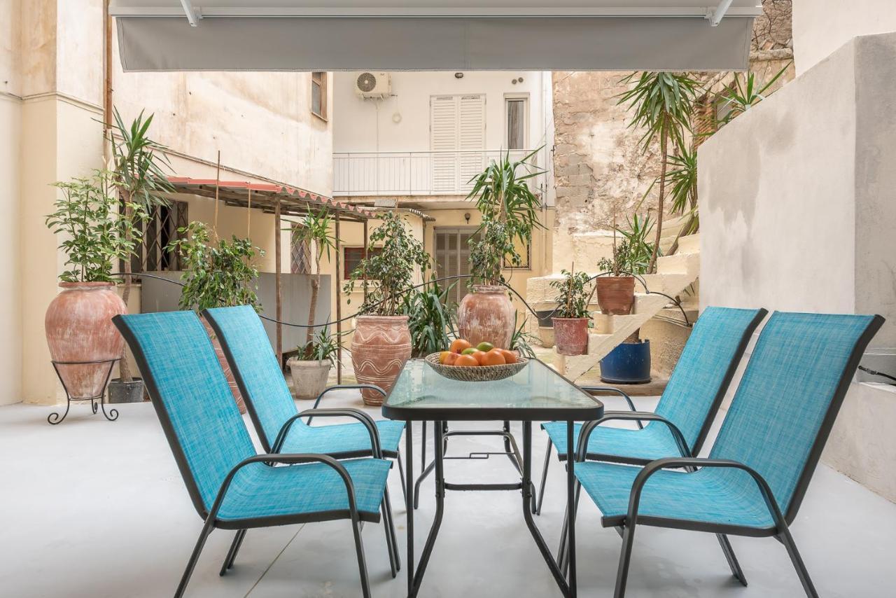 The Courtyard Oasis Apartman Athén Kültér fotó