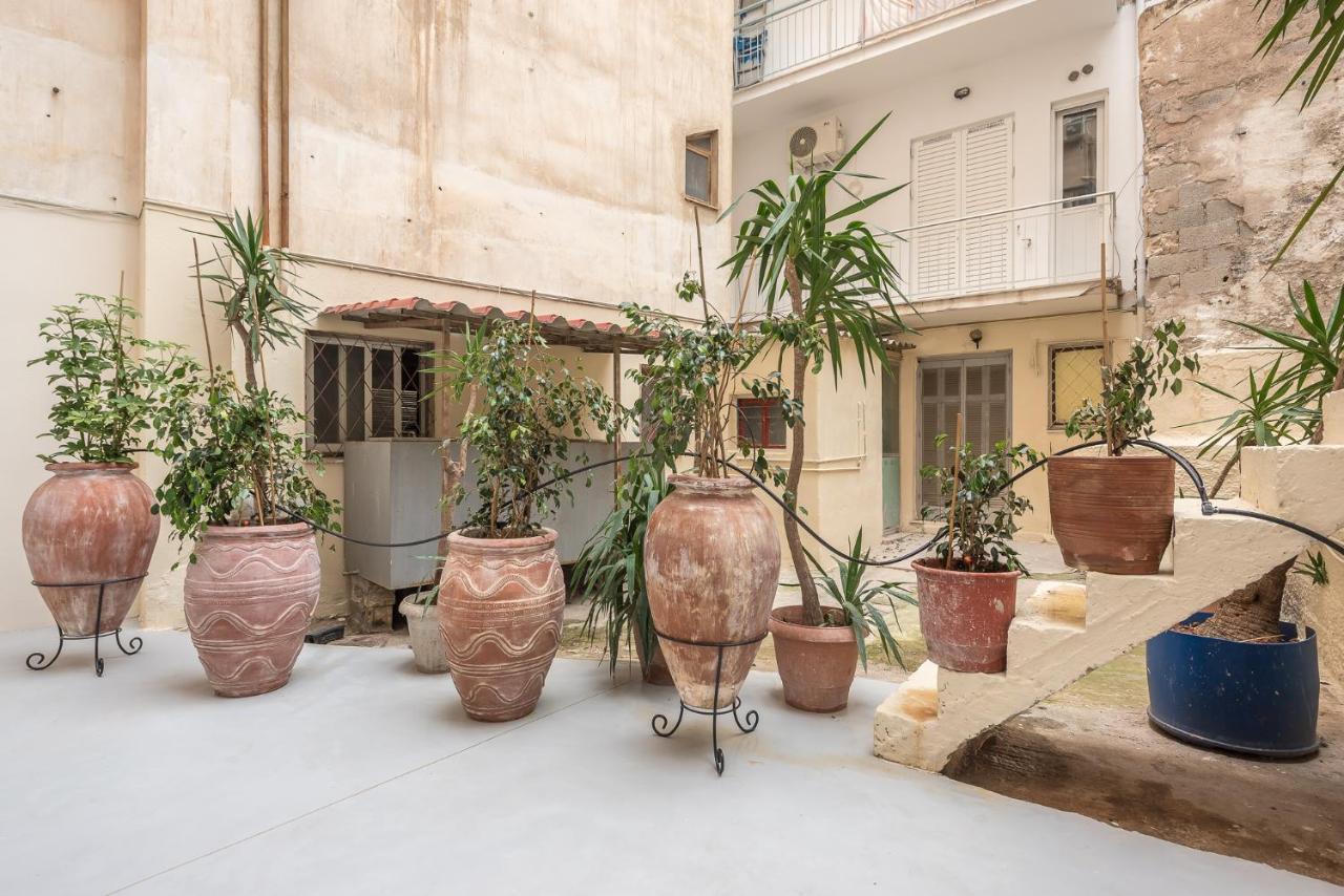 The Courtyard Oasis Apartman Athén Kültér fotó