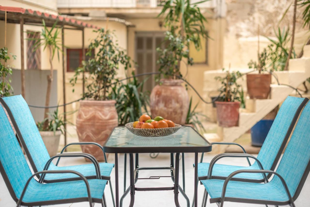 The Courtyard Oasis Apartman Athén Kültér fotó