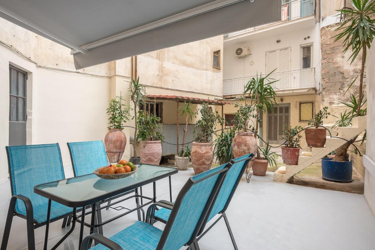 The Courtyard Oasis Apartman Athén Kültér fotó